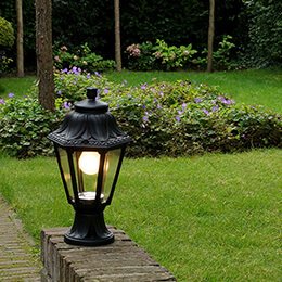 Lampandlights - Installing garden lights?