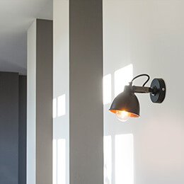 Lampandlight - Installing a wall light?